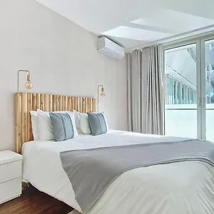 Upscales By Lovelystay - Private Parking Apartamento Funchal (Madeira)